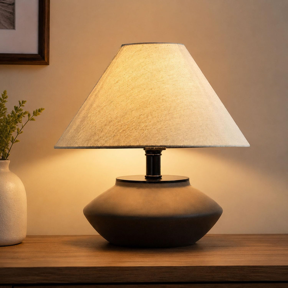 voltnera Farmhouse Ceramic Table Lamp – Black Base, Linen Shade